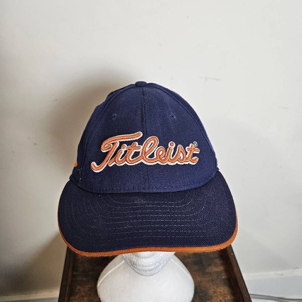 VINTAGE New Era Titleist FJ Fitted Golfing Hat Cap 7 1/8 Made in USA Navy Blue O